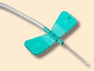 Butterfly-Kanüle in vergrößerter Darstellung